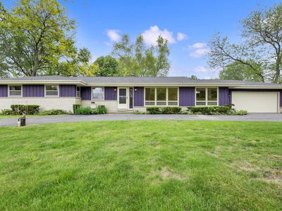 s94w23125 River Oaks DRIVE