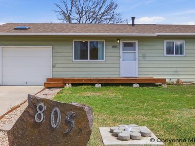 805 Stevens Dr