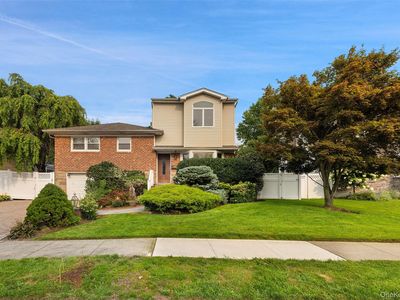 26 Kathleen Drive E
