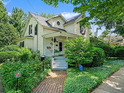 402 N Franklin St