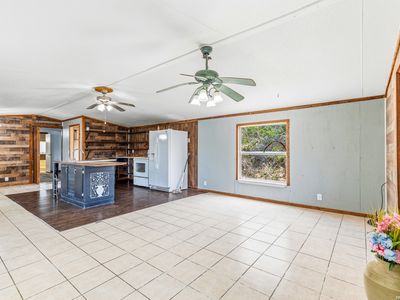 Property at 18525 County Road 5722, Castroville, TX