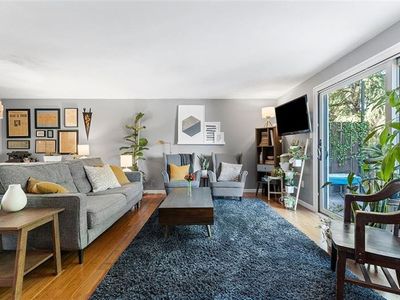 509 Newton Sq