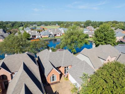 1049 Mirror Lake Ln