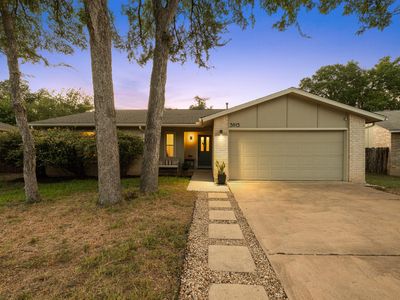 3913 Leafield Dr