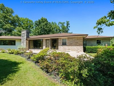 315 Dewey Dr