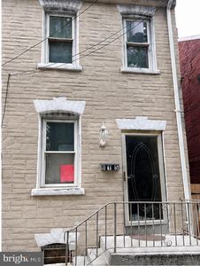 615 High St