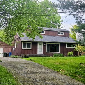 Property at 7607 Big Creek Pkwy, Middleburg Heights, OH
