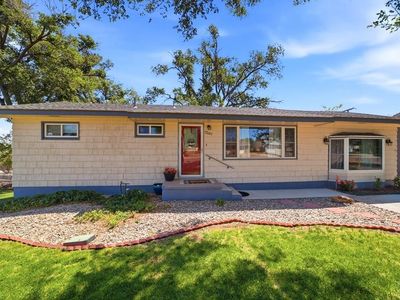 2107 Carson Ave