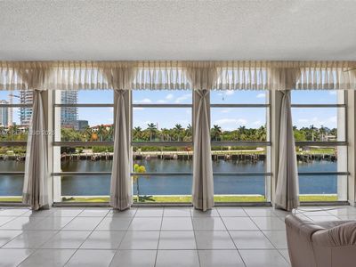 601 Three Islands Blvd APT 403