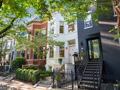 520 G St NE