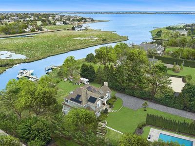 32C Honeysuckle Lane