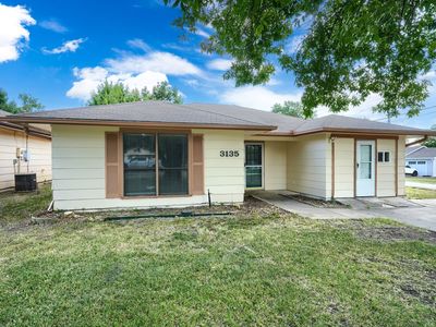 3135 Maple Ave