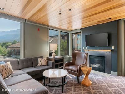 3325 W Village Dr #359/361