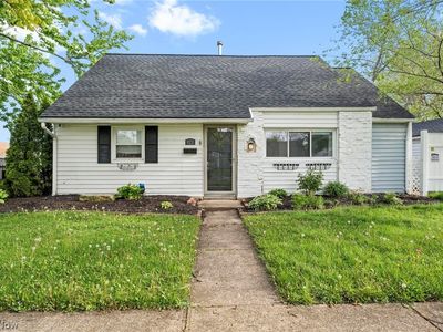 921 Euclid Ave