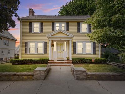 22 Gleason St