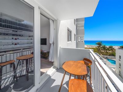 345 Ocean Dr APT 610