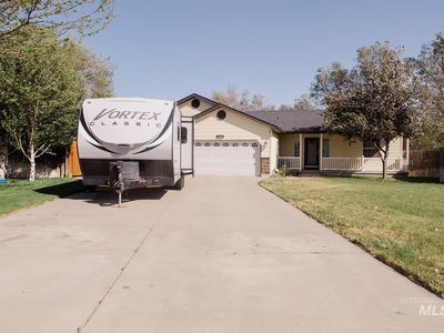 Property at 1089 NW Amanda Rae Ct, Mountain Home, ID