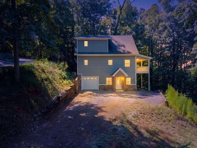 228 Longview Dr