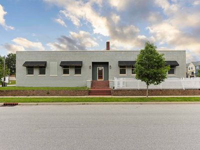 306 S Notre Dame Ave