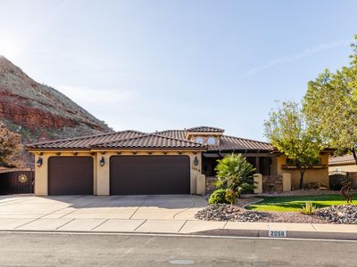 2056 S Great Basin Dr