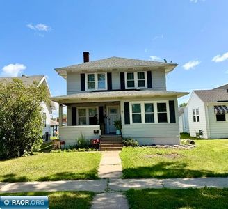 2512 2nd Ave W
