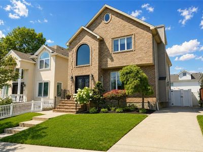153 Downes Ave