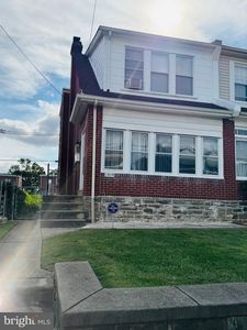 1834 Lansing St