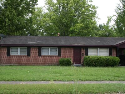 1214 Devonshire Dr