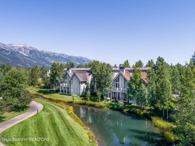 3456 Clubhouse Dr #13