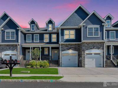 Property at 28 Valentino Dr, Old Bridge, NJ