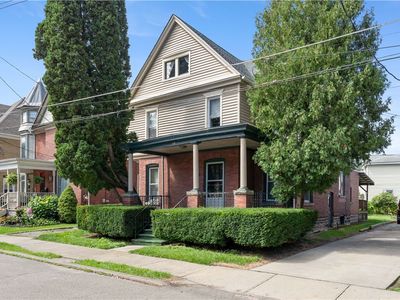 14 Adsit Pl