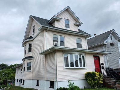 33 Livingston Ave #2