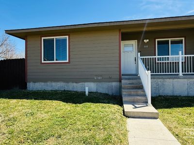 Property at 808 Westlawn Dr, Dodge City, KS