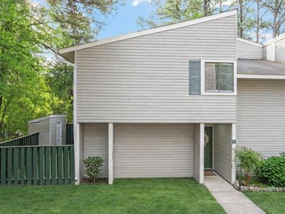 4715 Walden Pond Dr APT A