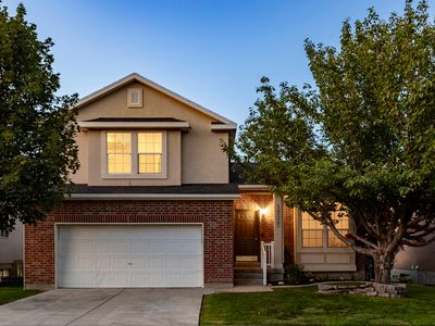 10527 S Cedar Wood Ln