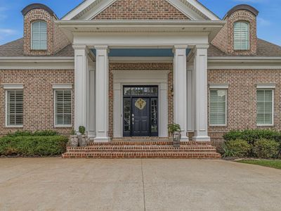 3729 Riviera Dr