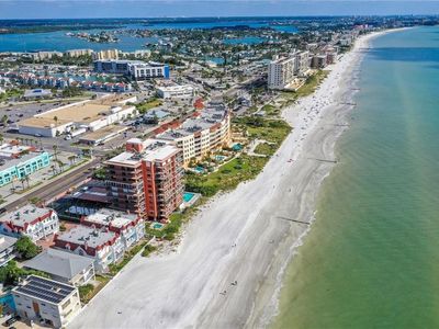 15316 Gulf Blvd APT 403