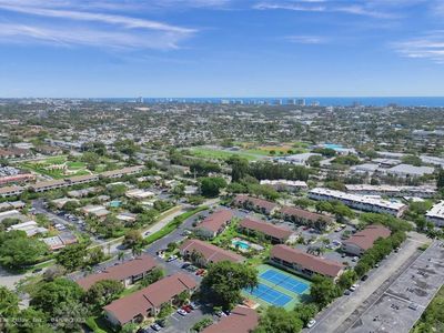 180 SE 7th St UNIT 208