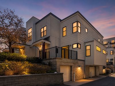 2818 Aldrich Ave S #105