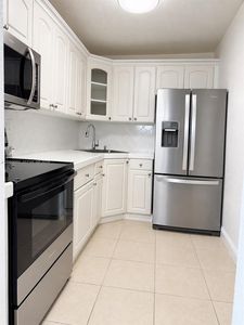 8405 NW 8th St APT 103