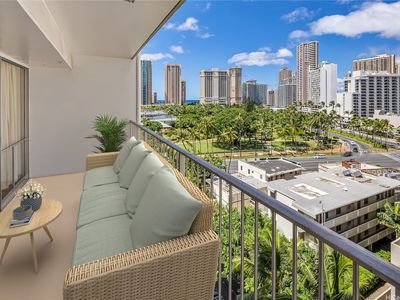 419 Keoniana St APT 1004
