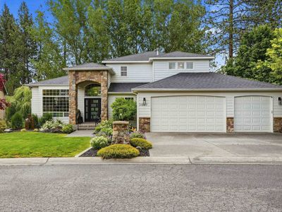 3827 E Bellerive Ln