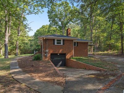 915 Lane Dr