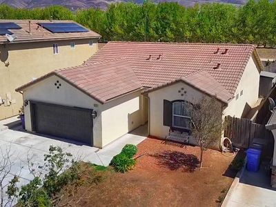 646 Luna Way