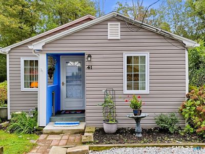 41 Spring Glen Road
