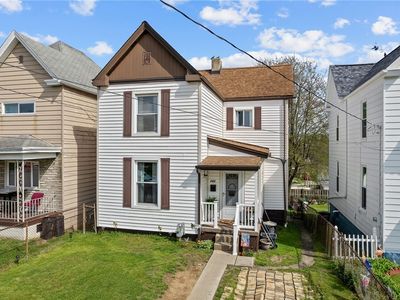 192 Lawrence Ave