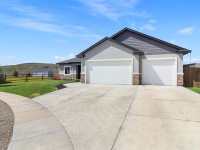 330 Greenfield Way