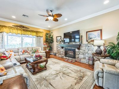 1841 Senegal Date Dr