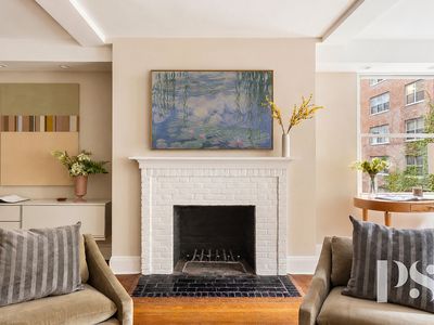 59 W 12th St APT 4H