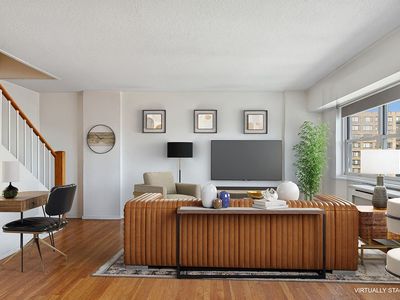 609 Columbus Ave APT 18E